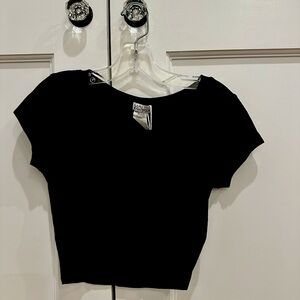 Fitted cropped black tee-shirt from Mixology